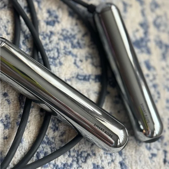 Smart Rope with Silver Handles - Picture 3 of 3